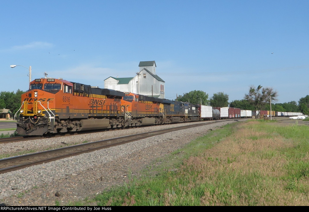 BNSF 6516 East